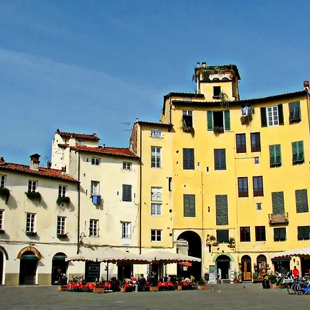 Garden Lucca